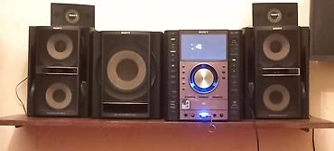 sony wh: - Brend/model: Sony (mini sistem, mərkəzi blok və 2 böyük ön akustik — 1