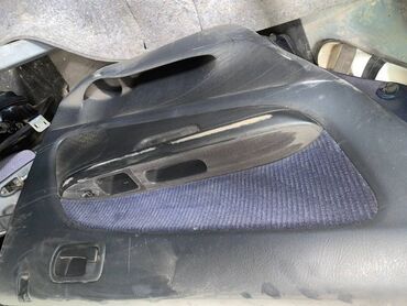 водительское кресло: Обшивка дверей Honda Stream Левый Руль RN D17A 2002 задн. лев. (б/у)