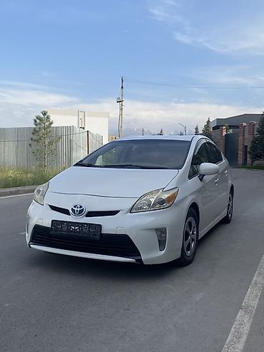 приус 2015 года: Toyota Prius: 2015 г., 1.8 л, Гибрид, Лифтбек — 1