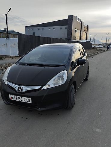 Honda: Honda Fit: 2013 г., Вариатор, Гибрид, Хэтчбэк — 7