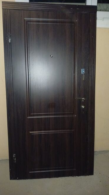 Giriş qapıları: Mənzil üçün İşlənmiş Giriş qapısı Glazok ilə, Zəmanətsiz, Ödənişli quraşdırma, Pulsuz çatdırılma — 13