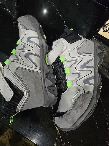 Botinkalar: - Ölçü: 39 razmer (hər qiymətə) - Brend/model: ABC Shield (qutusu — 8