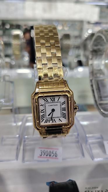 smar saat: Cartier Panthère üslubunda kvadrat korpuslu klassik saatlar — 4