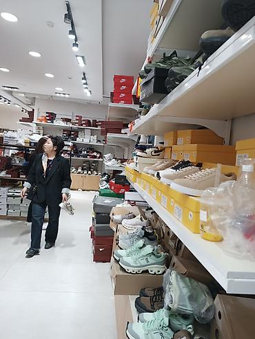 3 микр: Требуется Продавец-консультант в Магазин обуви, График: Шестидневка, Карьерный рост, Полный рабочий день — 2