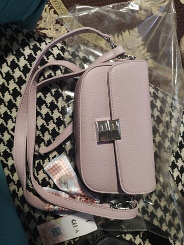 сумки для одежды: Новая с этикеткой,цвет ближе к розовому