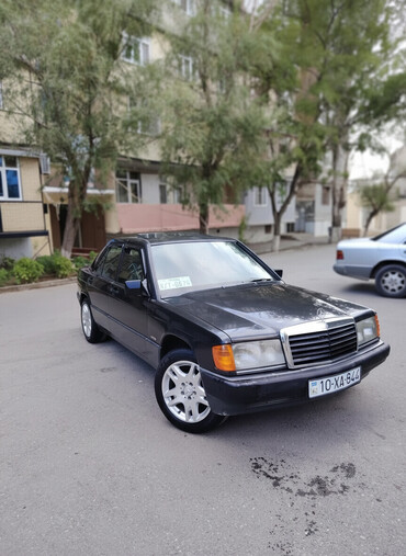 Mercedes-Benz: Mercedes-Benz 190 (W201) sedan - Kuzov: qara rəng, 4 qapı, sunroof — 1