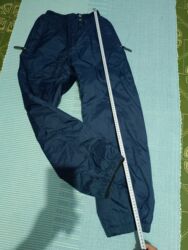 Ski pantalone: Quechua (Decathlon) zimske/ski pantalone – tamnoplave - Model — 1