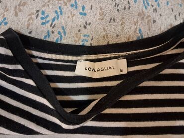 Bluze: Prodaja novih ženskih stvari‼️(S-XL)
cene od 300 do 700 dinara — 27