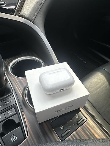 Наушники: AirPods Pro (MagSafe Charging Case) - Беспроводные наушники-вкладыши — 1
