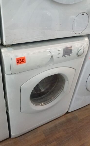 Paltaryuyan maşınlar: Paltaryuyan maşın Hotpoint Ariston, 6 kq, Avtomat