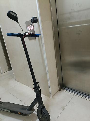 baliq tutan: Elektrik skuter suret 30 dir gaz veren kimi yerinden goturulur ayagla — 1