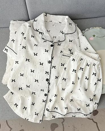 gecə alt geyimləri: Qadınlar üçün yay pijama dəsti - 2 hissə: qısaqol köynək + şort - — 2