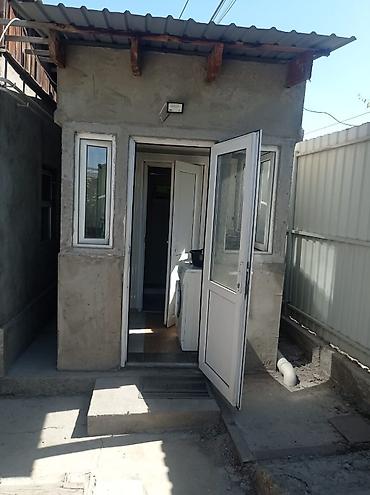 Продажа коттеджей и домов: Продается дом в центре города с земельным участком 4,7 сотки по — 13