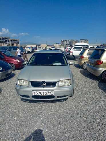 Volkswagen: Volkswagen Bora: 1999 г., 1.6 л, Механика, Бензин, Седан