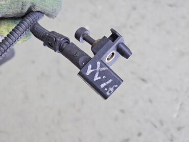 Датчики, сенсоры, предохранители: Датчик коленвала Volkswagen 2001 г., Б/у, Оригинал, Германия — 10