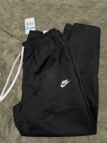 vikend torba: NIKE Club Woven Tapered-Leg Pant vel. M NOVO  — 8