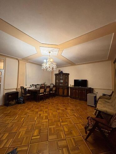 Uzunmüddətli kirayə mənzillər: 6 cı mik da 52 nin son dayanacağında yerləşir. Artırması da var — 10