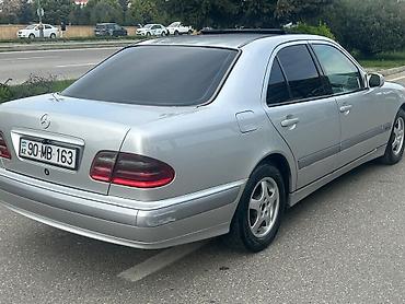 kıa: Mercedes-Benz E 220: 2.2 l | 2000 il Sedan — 6