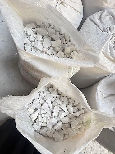 Мраморная крошка: Мраморная крошка, Белый, Ландшафтная, В тоннах — 29