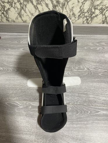 ортезы: Ортез фиксатор для голеностопы. Цена 3500. Кара Балта