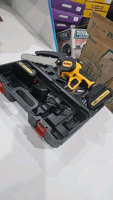 Akkumulyatorlu mini elektrik mişar (zəncirli budama mişarı) – DEWALT