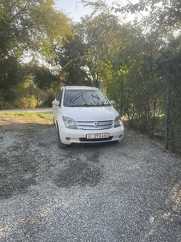 ист 2004: Toyota Ist: 2002 г., 1.5 л, Автомат, Бензин, Хэтчбэк — 1