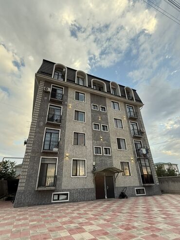 квартиры на продажу от банков: 1 бөлмө, 40 кв. м, Жеке план, 3 кабат, Евроремонт