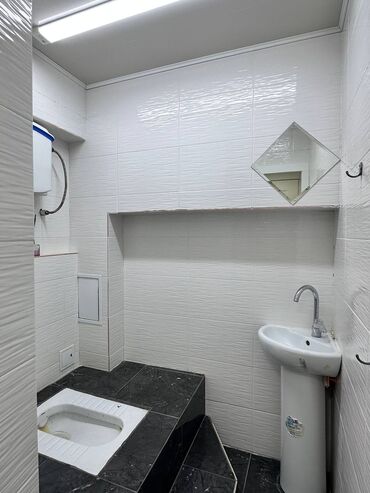 Помещения свободного назначения: Срочно продаётся коммерческое помещение! Локация: район Манаса / — 17