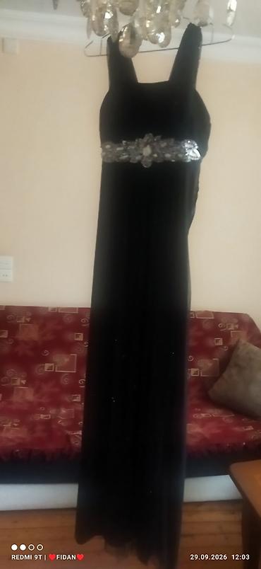 Ziyafət donları: Qara rəngli uzun axşam/libas - Model: maxi uzunluqda, A-kəsim siluet — 4