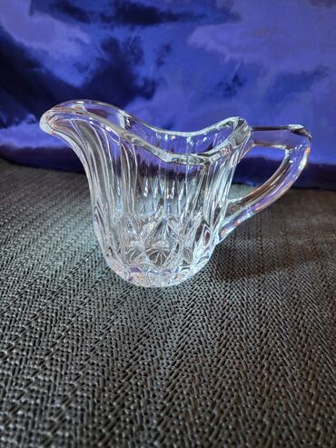 Čajnici: Bokalcic nov kristal,led kristal iz 70ih. Nov bokal,sve na njemu — 2