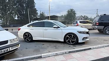 Продажа авто: Honda Accord: 2018 г., 1.5 л, Автомат, Бензин, Седан — 3
