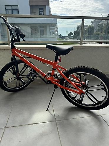 kredit velosiped: BMX üslublu uşaq/yeniyetmə velosipedi - Parlaq narıncı rəngli möhkəm — 2