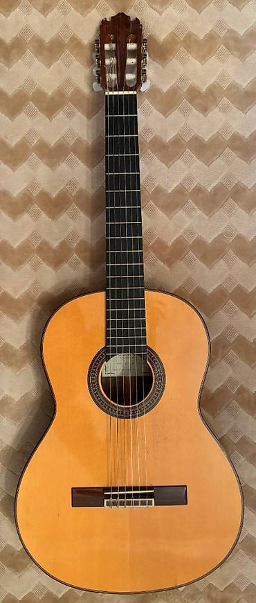 gitara klasik: Manuel Contreras II "C-5" İspan gitara ustası Manuel Kontrerasın əl — 4