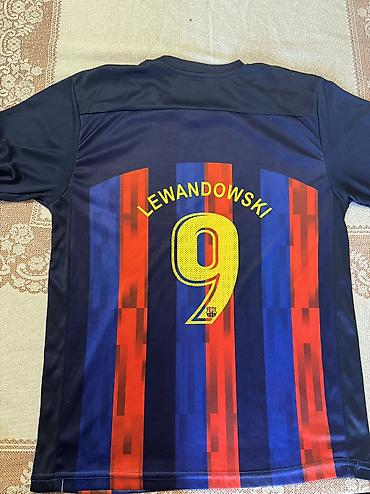 ucuz nerd satisi: Barcelona futbol köynəyi razmeri m üçün — 2