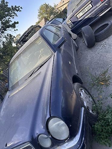 насатка amg: Mercedes-Benz E-Class: 1995 г., Седан — 3