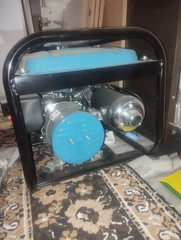 садовые фанари: Бензиновый генератор BIZON BZ-2800 Характеристики: - Номинальное