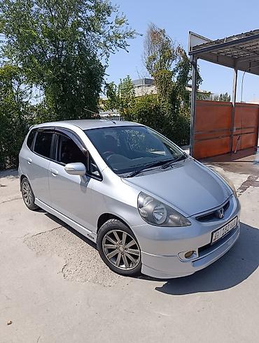 ветравик фит: Honda Fit: 2002 г., 1.3 л, Вариатор, Бензин, Хэтчбэк — 2