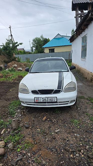 Daewoo Nubira: 1999 г., 1.5 л, Механика, Бензин, Седан at lalafo.kg Daewoo Nubira: 1999 г., 1.5 л, Механика, Бензин, Седан