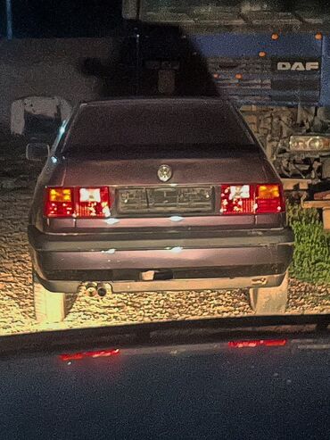 авто в рассрочку в бишкеке без процентов: Volkswagen Vento: 1993 г., 1.8 л, Механика, Бензин, Седан
