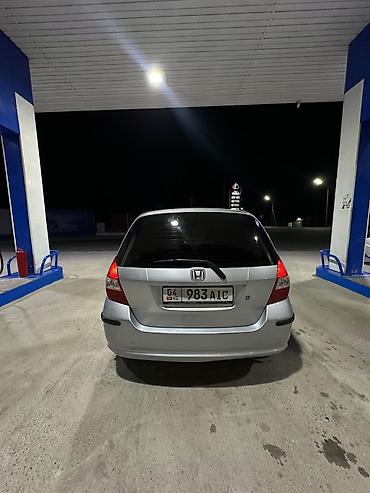 транс: Honda Jazz: 2003 г., 1.3 л, Механика, Бензин, Хэтчбэк — 2