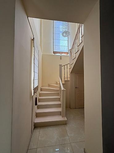 Продажа коттеджей и домов: Продается 2х этажный дом со всеми удобствами в районе Нижнего Джала at lalafo.kg — 16 Продажа коттеджей и домов: Продается 2х этажный дом со всеми удобствами в районе Нижнего Джала — 16