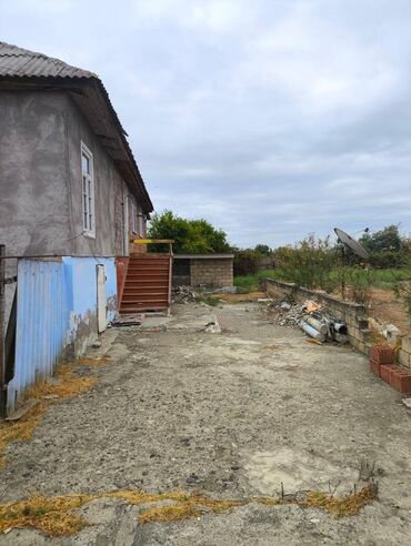 abyekt satılır: 4 комнаты, 200 м², Средний ремонт