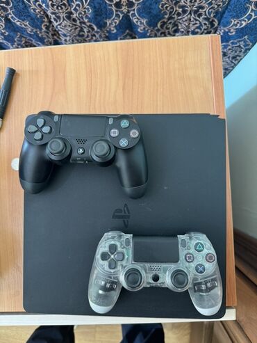 купить игровой руль дешево: Продаю Sony PlayStation 4 slim с двумя геймпадами и со всеми нужными