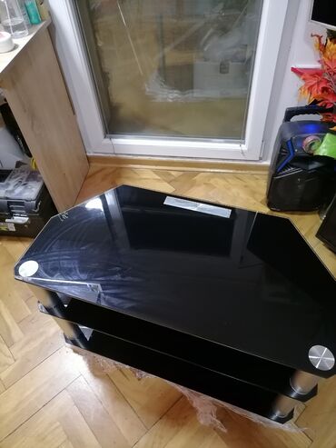 Komode: Polica staklena za TV neoštećena Oko 80 /40 /50 visina Staklo u boji — 18