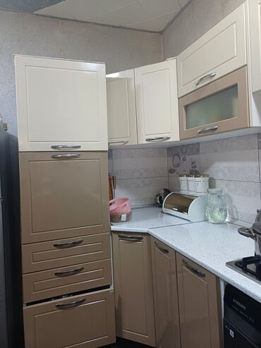 sade metbex mebelleri: Membran metbext mebeli satilir 2ilin mebelidi 500azn yaxsi veziyyetde