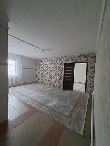 Комнаты: 50 м², Без мебели — 2