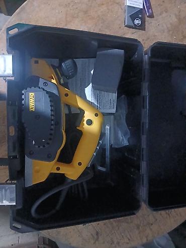 120 fbs: DEWALT DW680 elektrik rəndə - Model: DW680 (Type 4) - Güc: 7.0 A - — 4