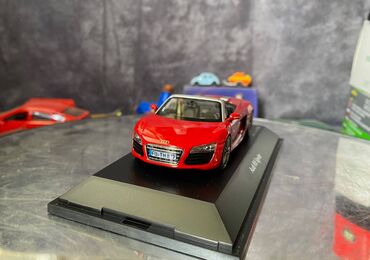 Avtomobil modelləri: Коллекционная модель AUDI R8 V10 Spyder Red 2012 Limited Edition — 14