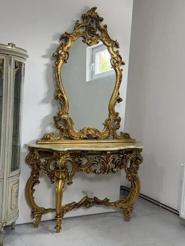 oglasi halo kragujevac namestaj: Stilska konzola i ogledalo PRELEPO 🪑 Dobro stanje Dimenzije: 📏