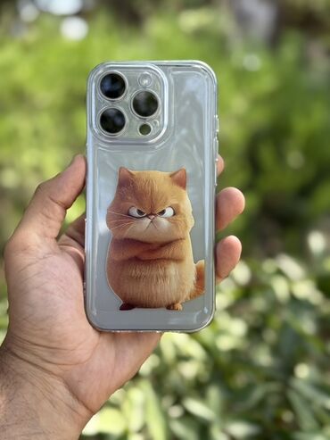 Kabrolar: Müxtəlif iPhone modelləri üçün çiçək naxışlı, şəffaf keys. Bu keys — 4